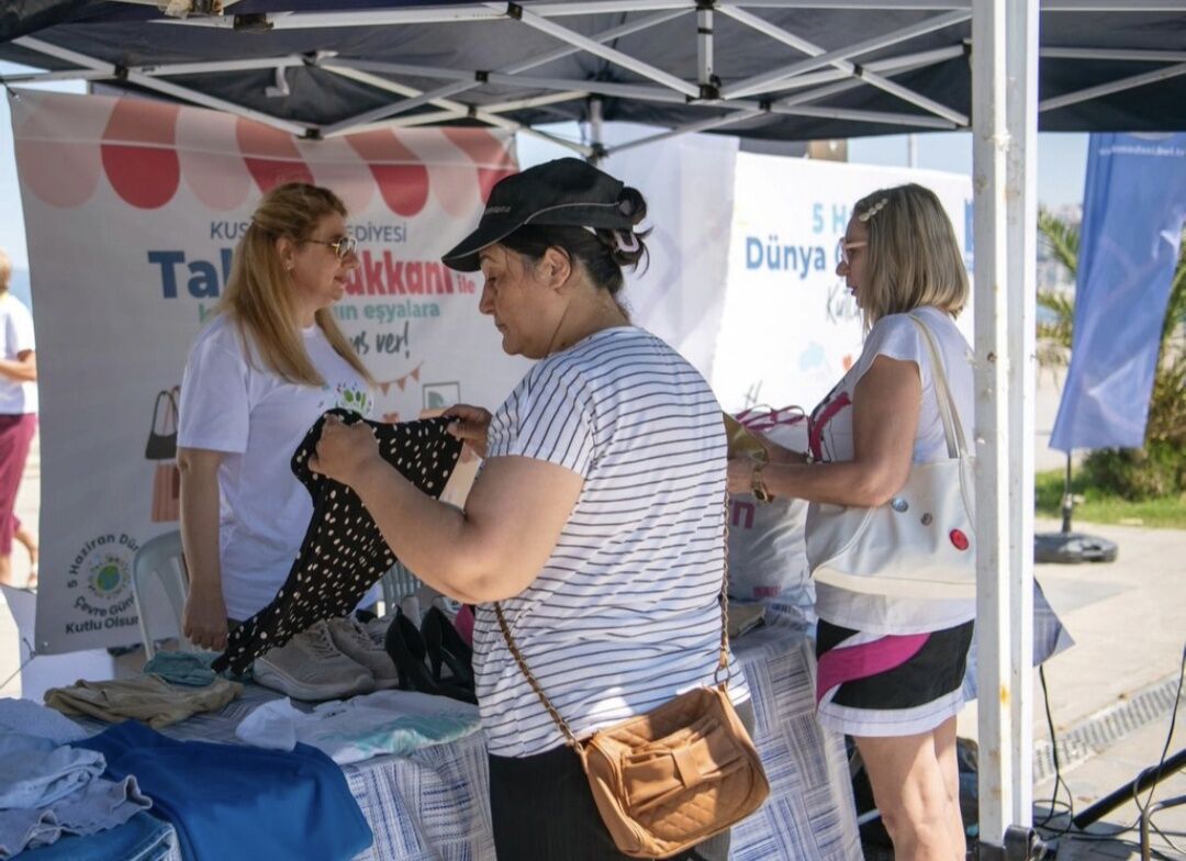 Kuşadası’nda ‘Takas Dükkanı’ etkinliği