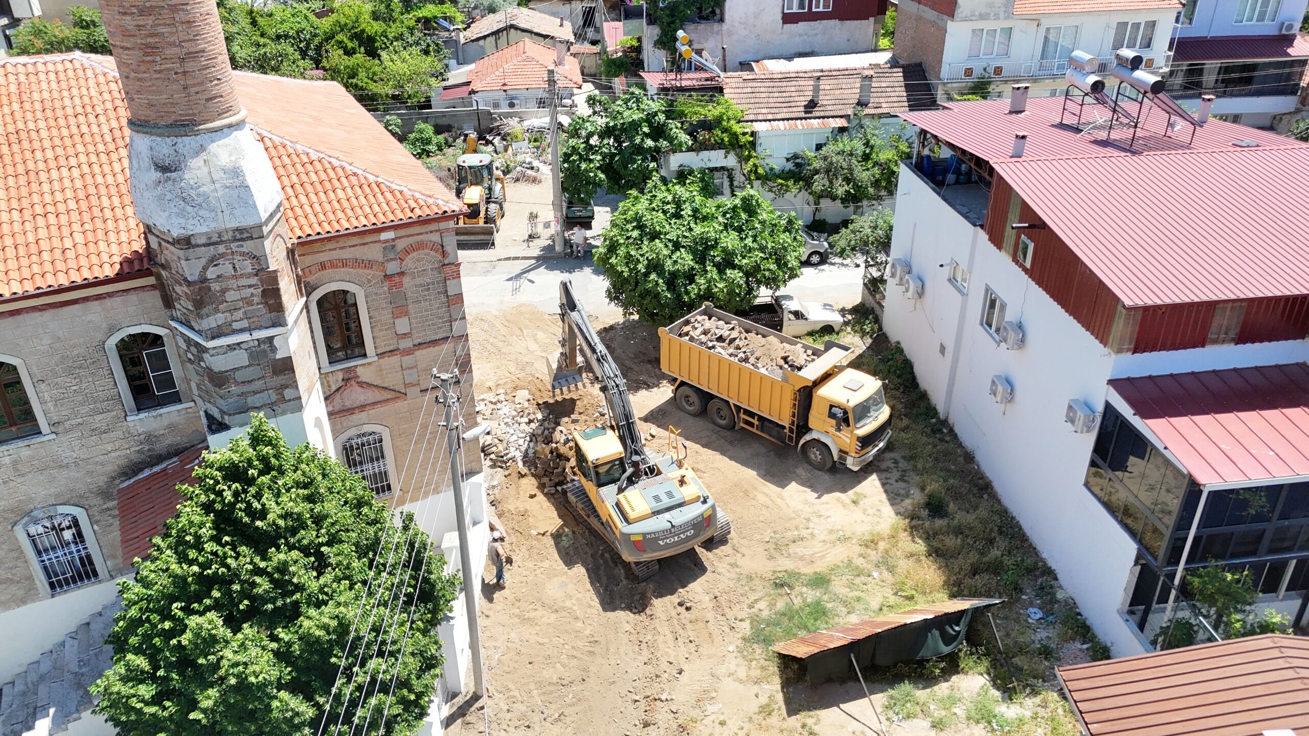 Nazilli Belediyesi Yollari Yeniliyor 666587 1365E2