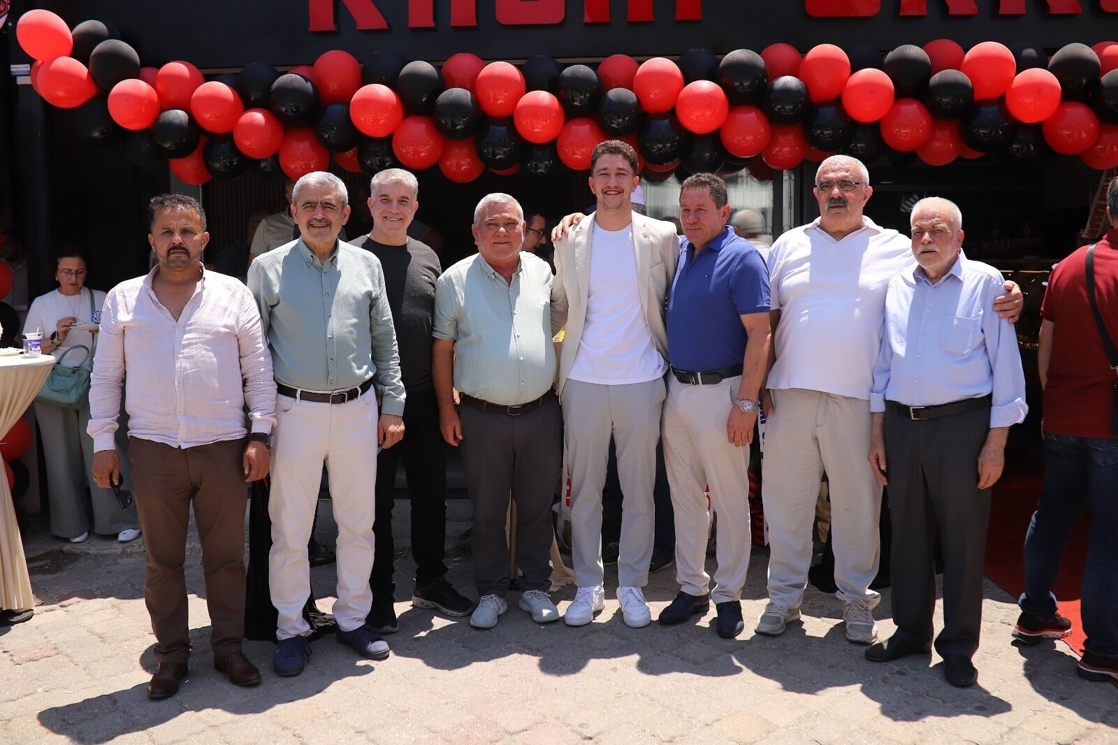 Nazilli’de Kasap Orkun dualarla açıldı! Açılışa özel et fiyatlarında indirim