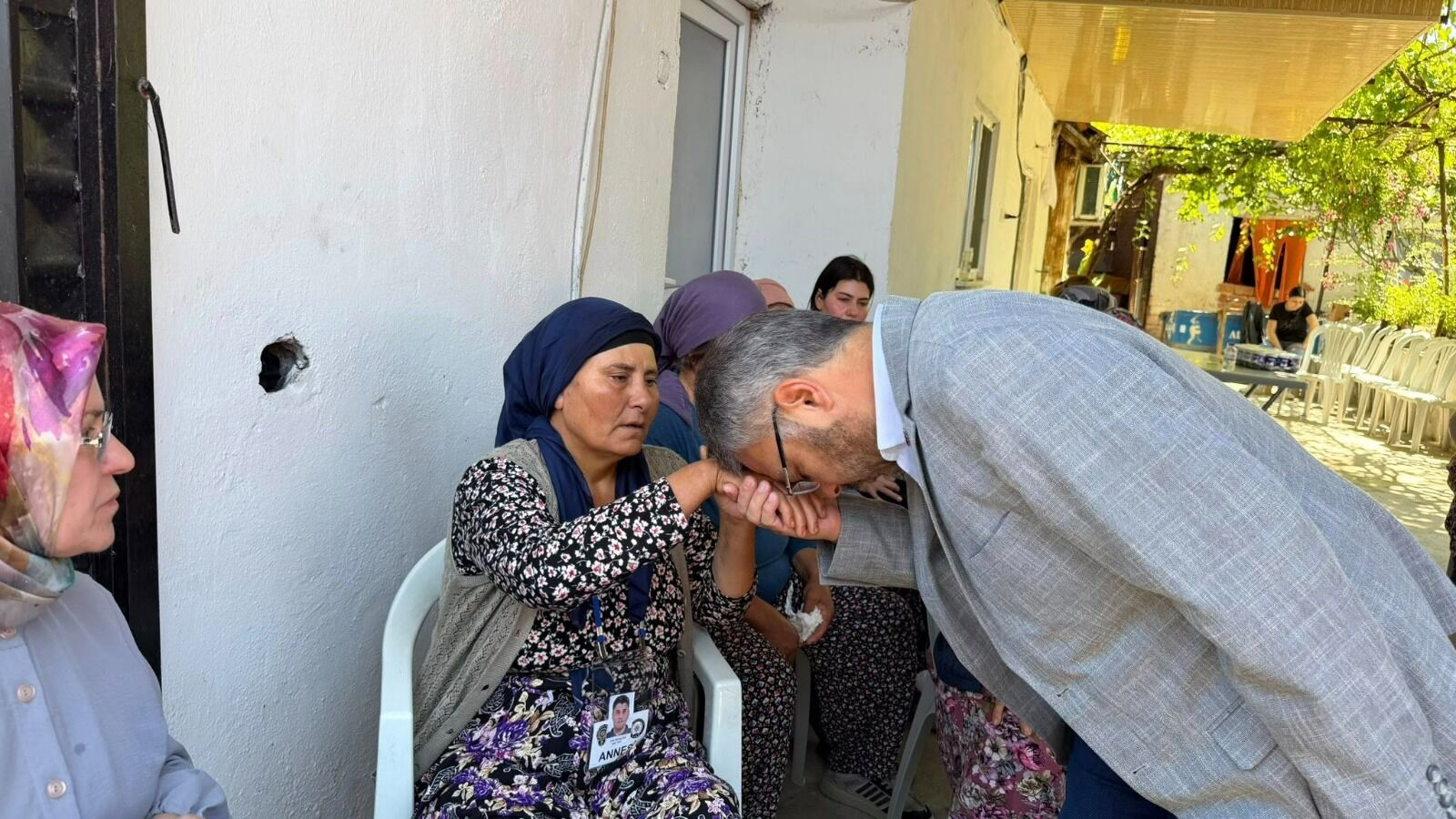 Özmen’den şehit Baş’ın ailesine taziye ziyareti