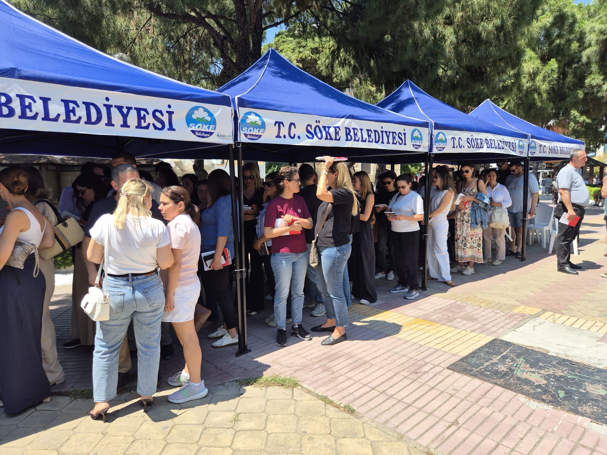 Söke tek yürek oldu: DMD’li Mert’in tedavisi için imza kampanyası