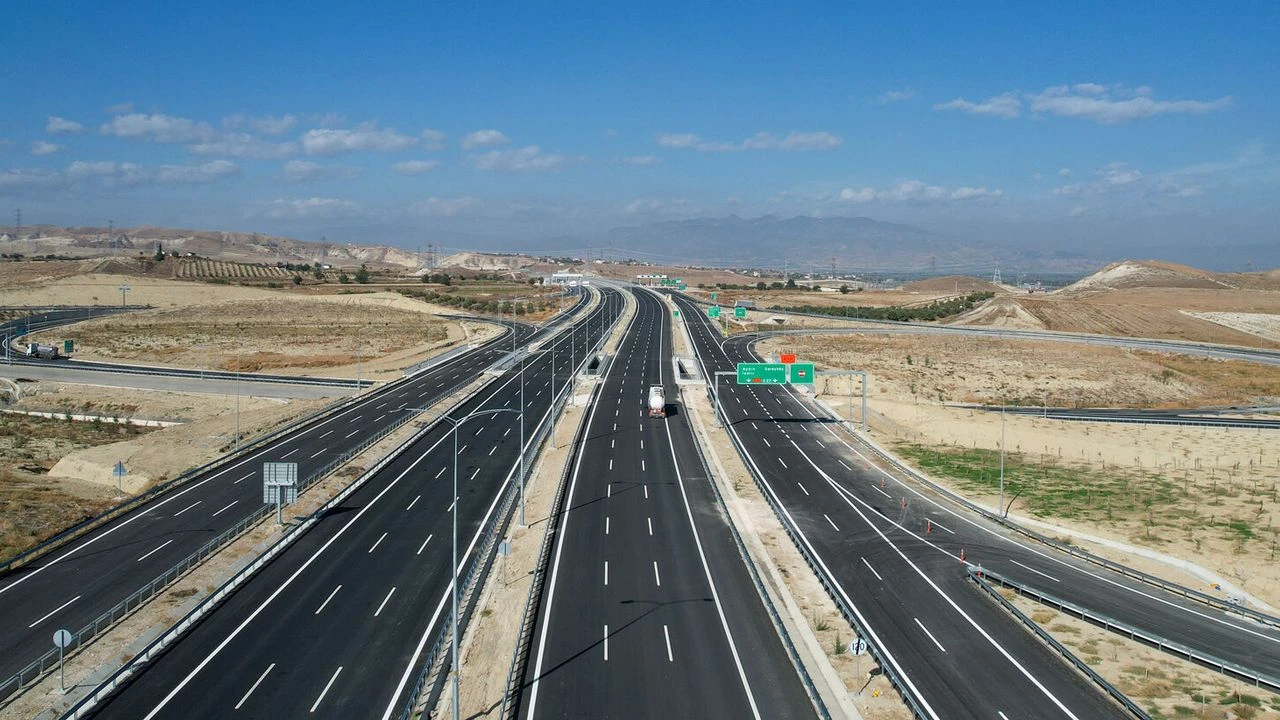 Türkiye’de ilk kez hayata geçirildi! Aydın-Denizli Otoyolunda KİOSK destekli sistem