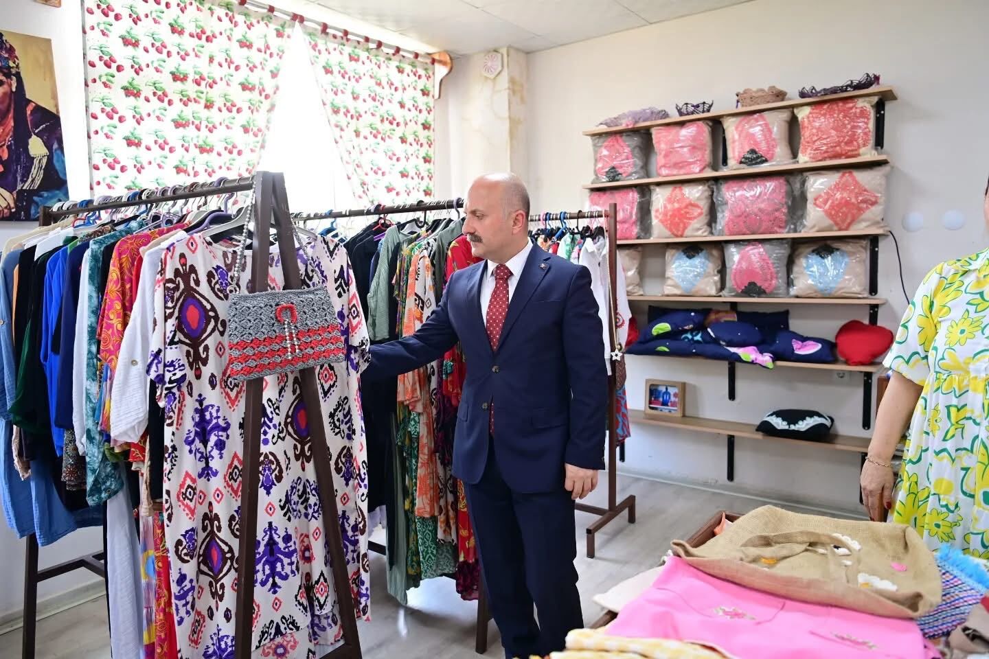 Vali Varol, Kadın Girişimcilerle Buluştu Yerel Üretime Vurgu (2)