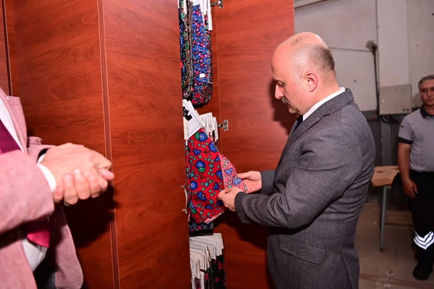 Vali Varol Talimatının Ardından Sahaya Indi Sümerbank Basma Fabrikası’nı Yerinde Inceledi (2)