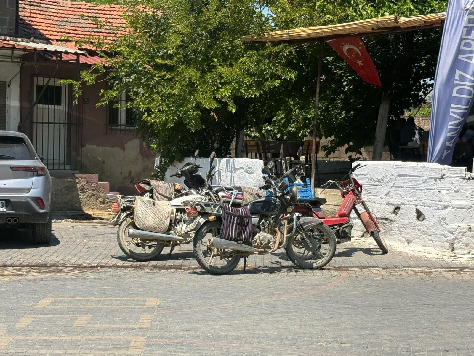 Her 1 otomobile 3 motosiklet düşüyor! Aydın trafiğinde “Hindistan Style”