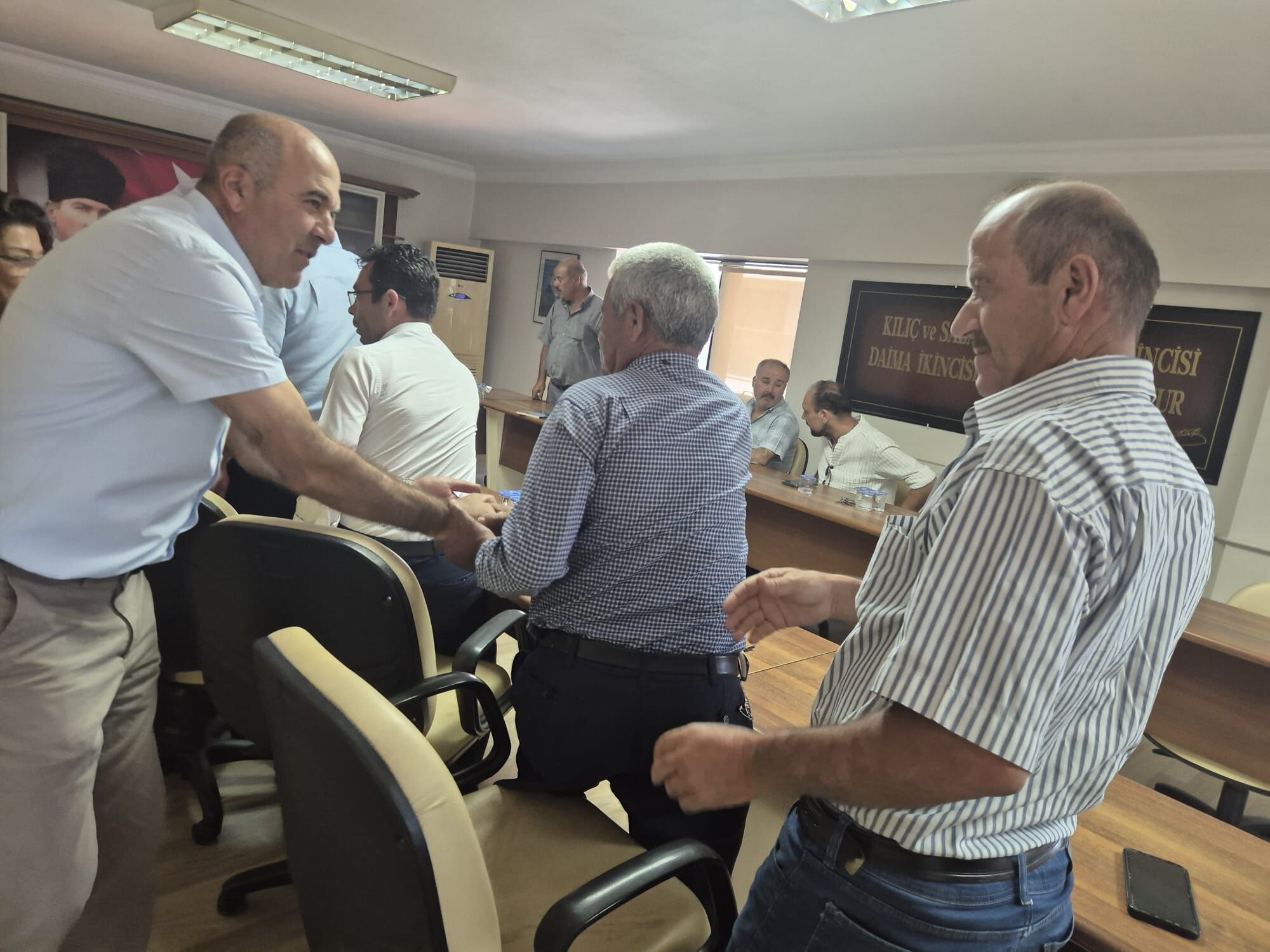 Ak Parti Söke’den Muhtarlarla Istişare Toplantısı Mahallelerin Sorunları Masaya Yatırıldı (3)