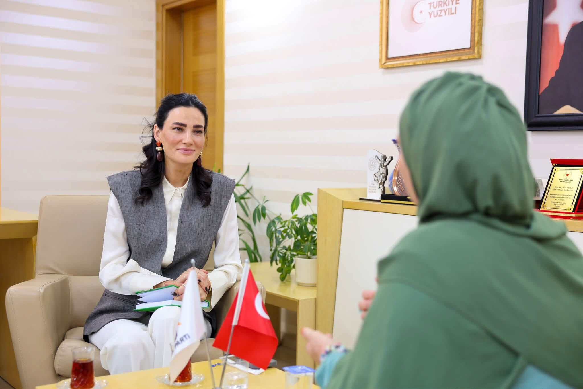 Ak Partili Sarıbaş’tan Efeler’de Gönül Buluşması (3)