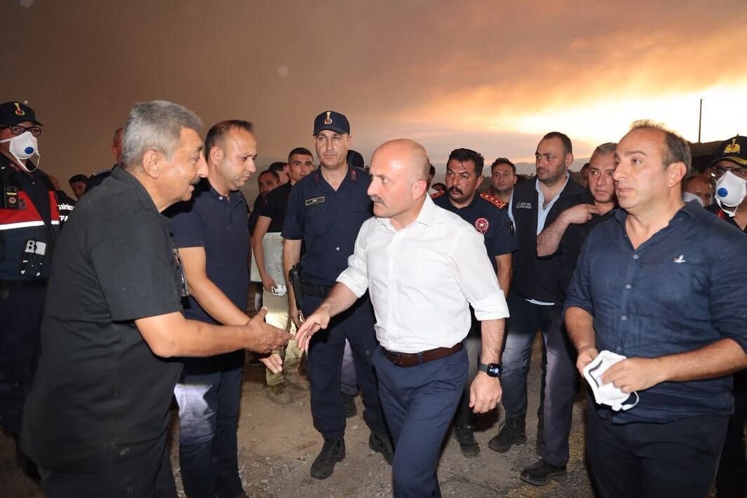 Alevlere Karşı Teyakkuz! Vali Varol Yangın Bölgesine Intikal Etti (1)
