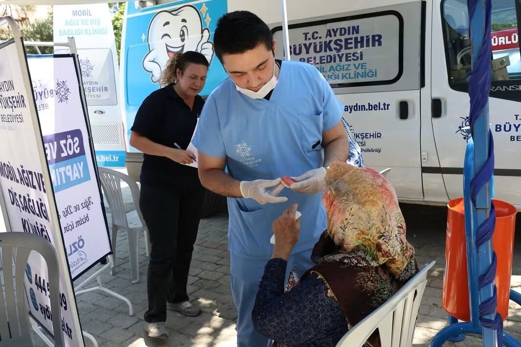 Aydın Büyükşehir’in Mobil Diş Kliniklerine Yoğun İlgi (2)