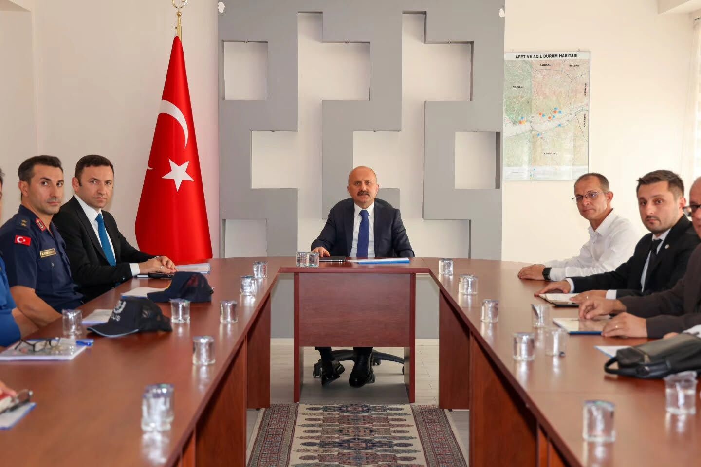 Aydın Valisi Varol Kaymakam Gülderen’i ziyaret etti