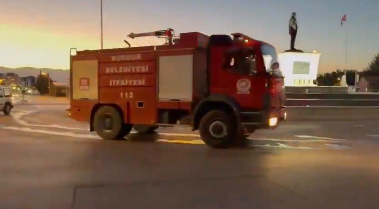 Aydın'a destek yağmuru devam ediyor Burdur Belediyesi'nden Çine'ye destek