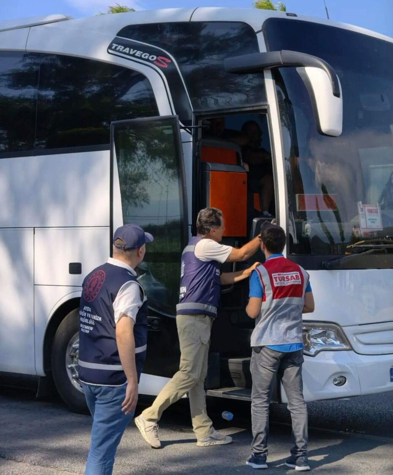 Aydın’da Belgesiz Rehbere Ve Kaçak Tura Geçit Yok (1)