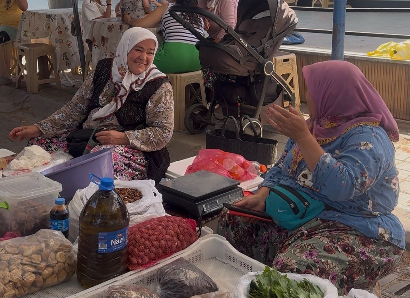 Aydın’da bir pazar hikayesi: Eşek sırtında başladı arabayla devam ediyor 