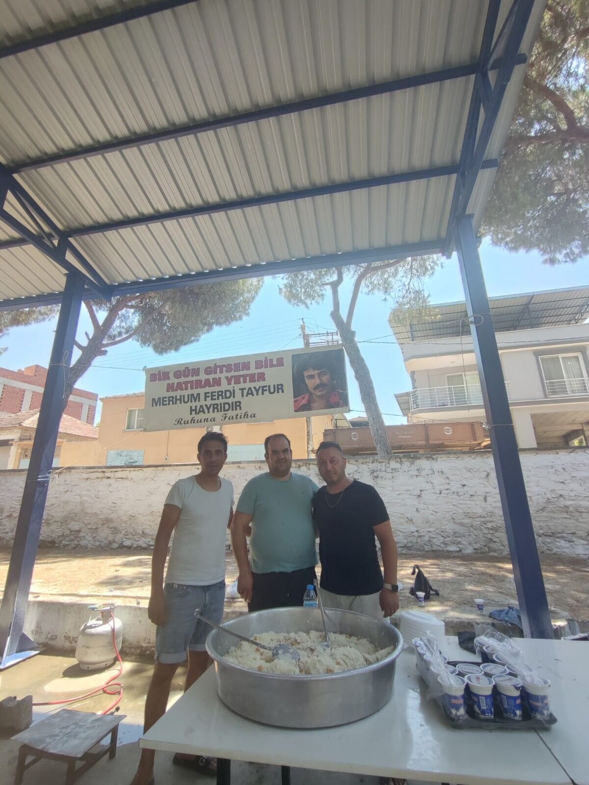 Aydın’da Ferdi Tayfur için dualar edildi