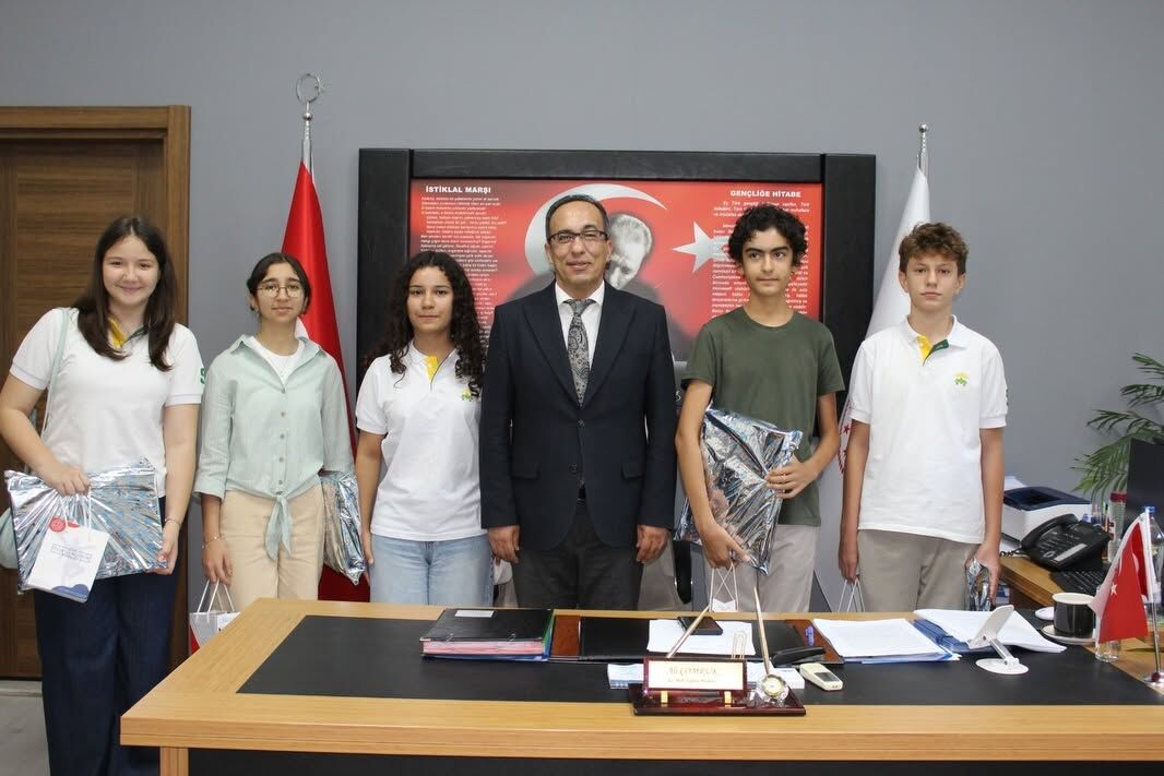 Aydın’da Lgs Türkiye Birincilerinden Anlamlı Ziyaret Öğrenciler Başarılarını Paylaştı (3)