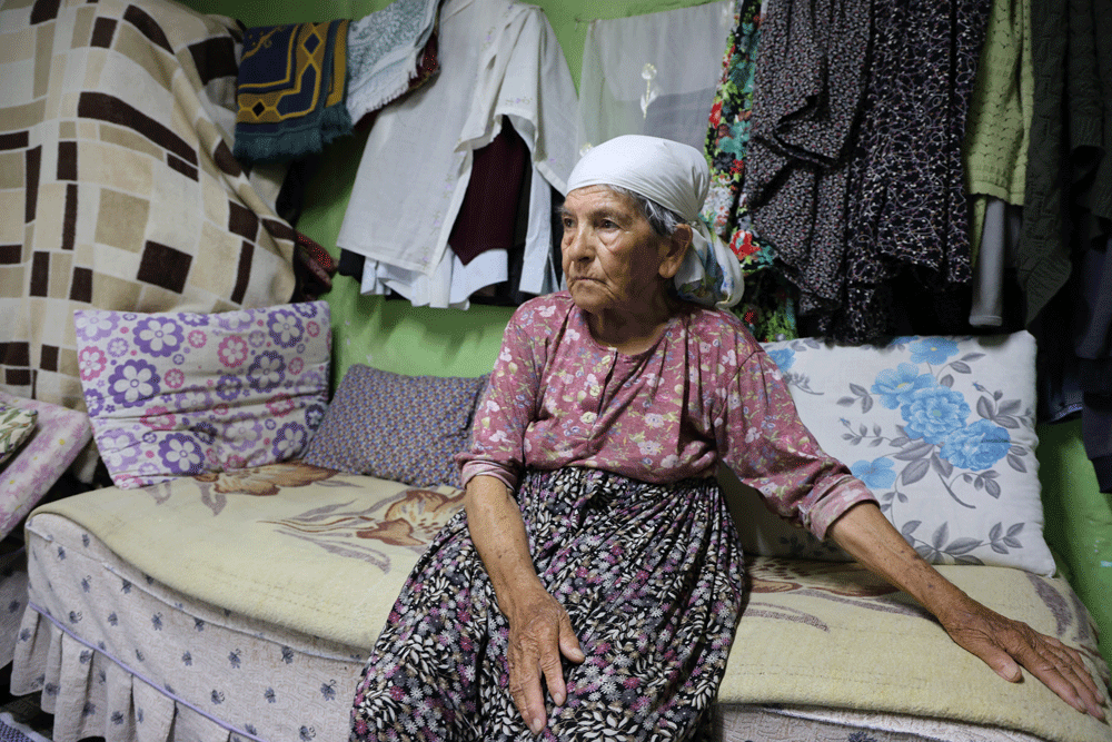 Aydın'da yıllardır tuvalet ve banyosuz yaşıyor: 75 yaşındaki kadının hayatı yürekleri dağladı