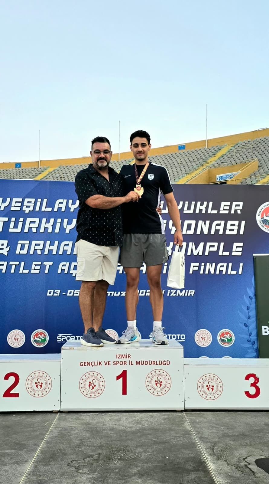 Aydinli Atlet Musabakaya Damga Vurdu Genc Sporcudan Bir Turk 675773 463377