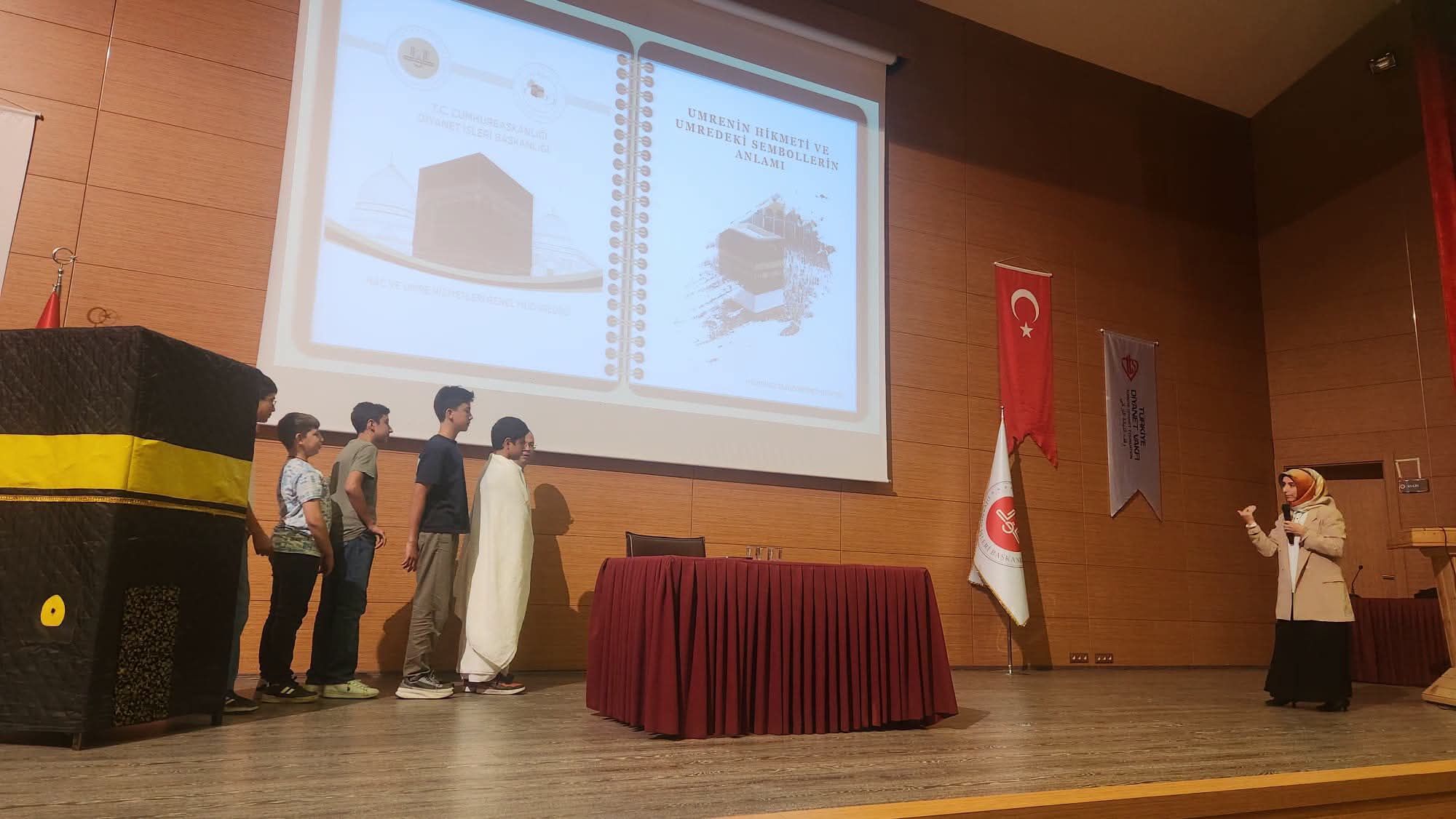 Aydınlı öğrenciler umreye gidiyor