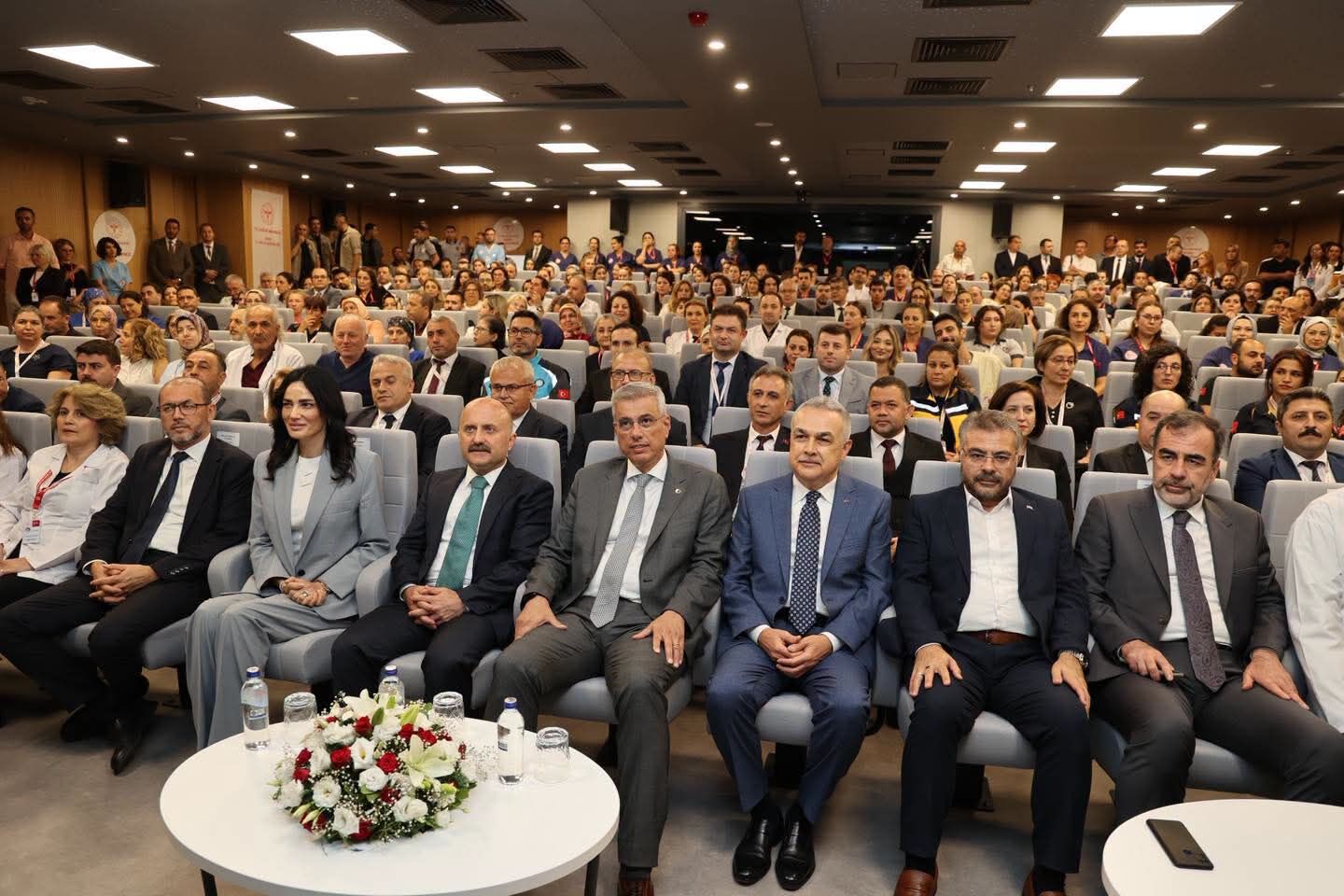 Bakan Memişoğlu'ndan Aydın Şehir Hastanesi'ne Ziyaret Çalışmalar Hakkında Bilgi Alındı (3)