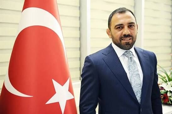 Bakan Yardımcısı Yerlikaya Hakemin Üzerine Yürüdü (2)