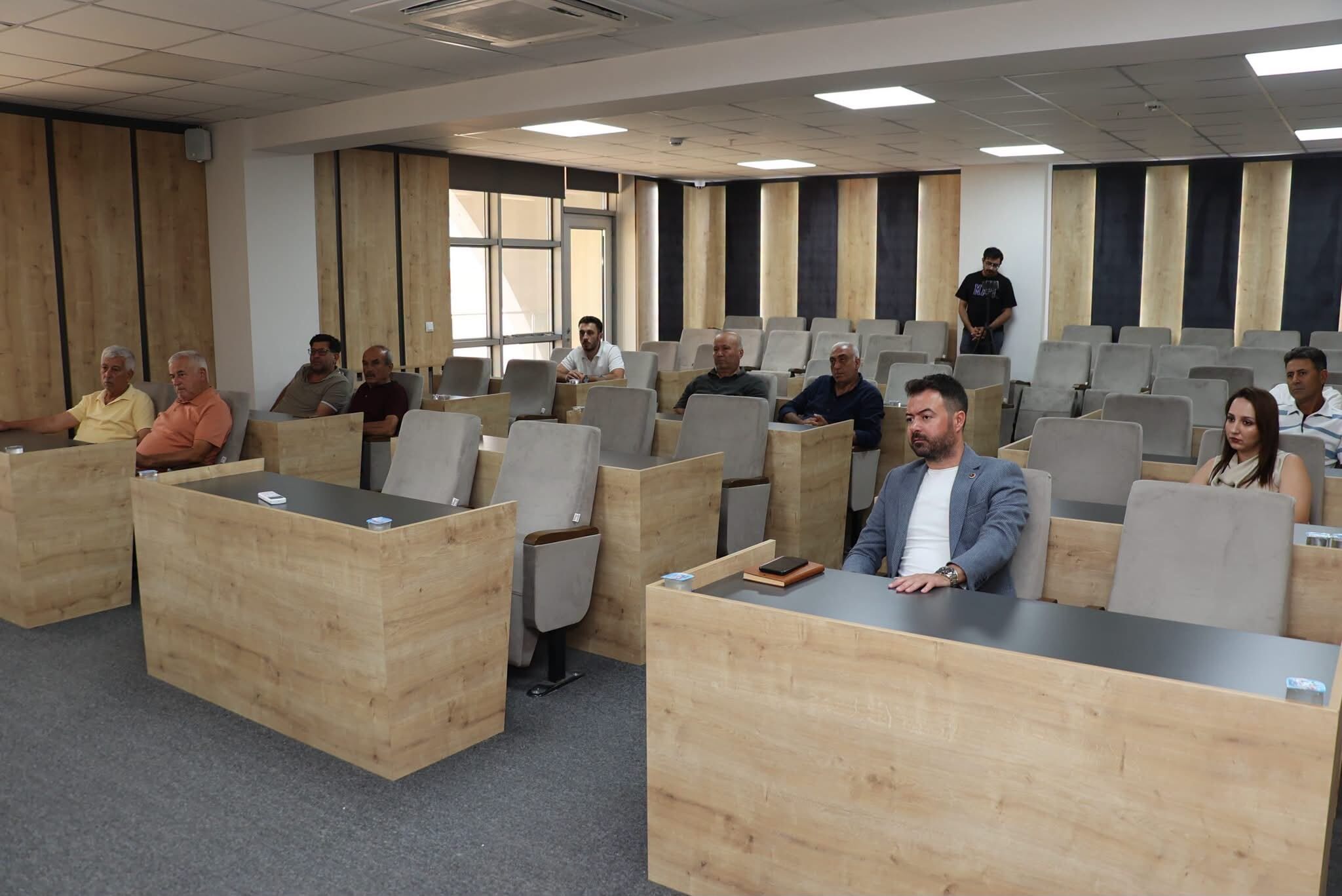 Başkan Arıcı’nın Sitemi Ak Parti’li Üyelere Geri Adım Attırdı “Hizmete Siyaset Karıştırmayın!” (1)