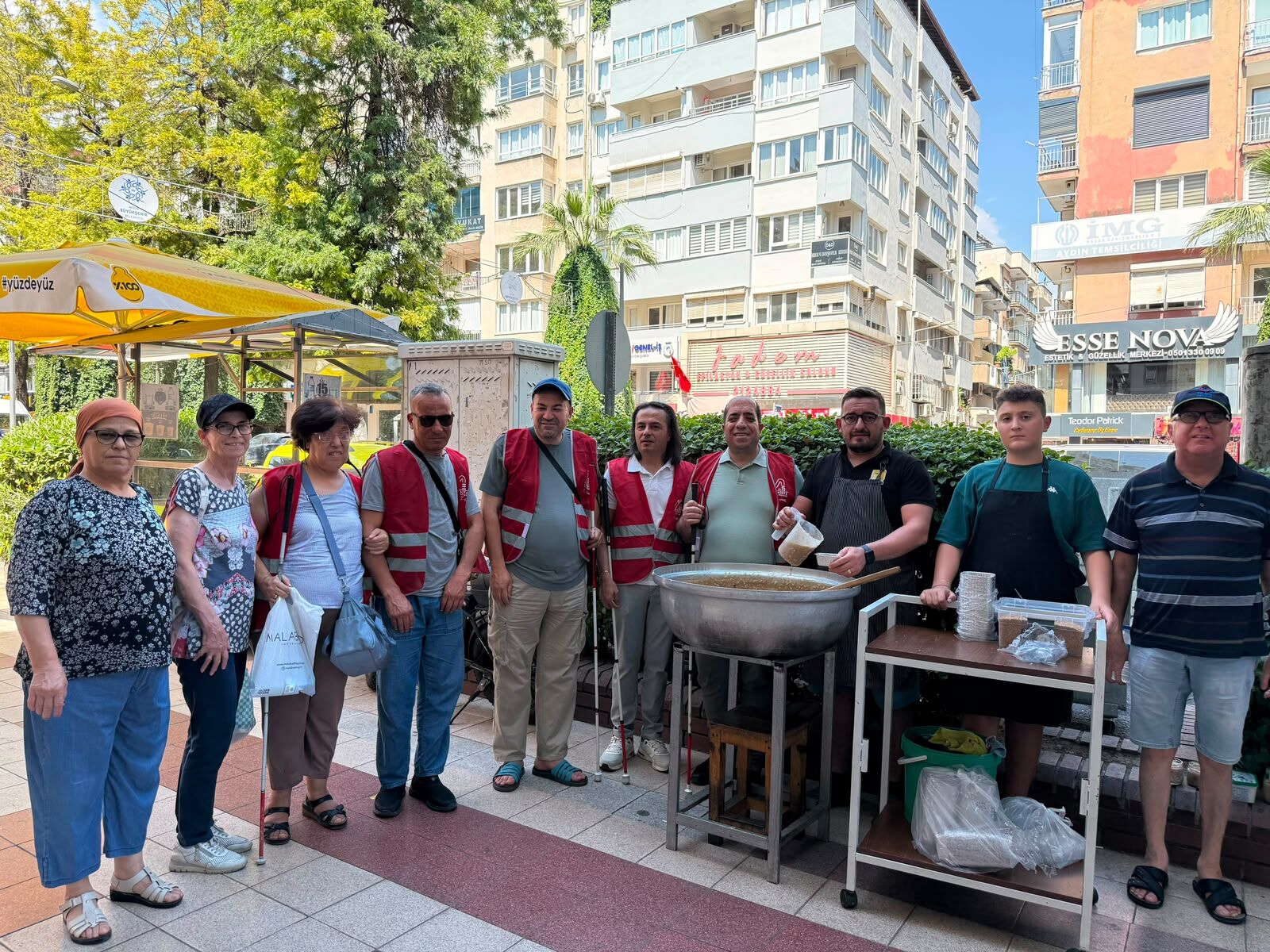 Başkan Özen “Paylaşmanın Gücünü Yaşatıyoruz” (1)