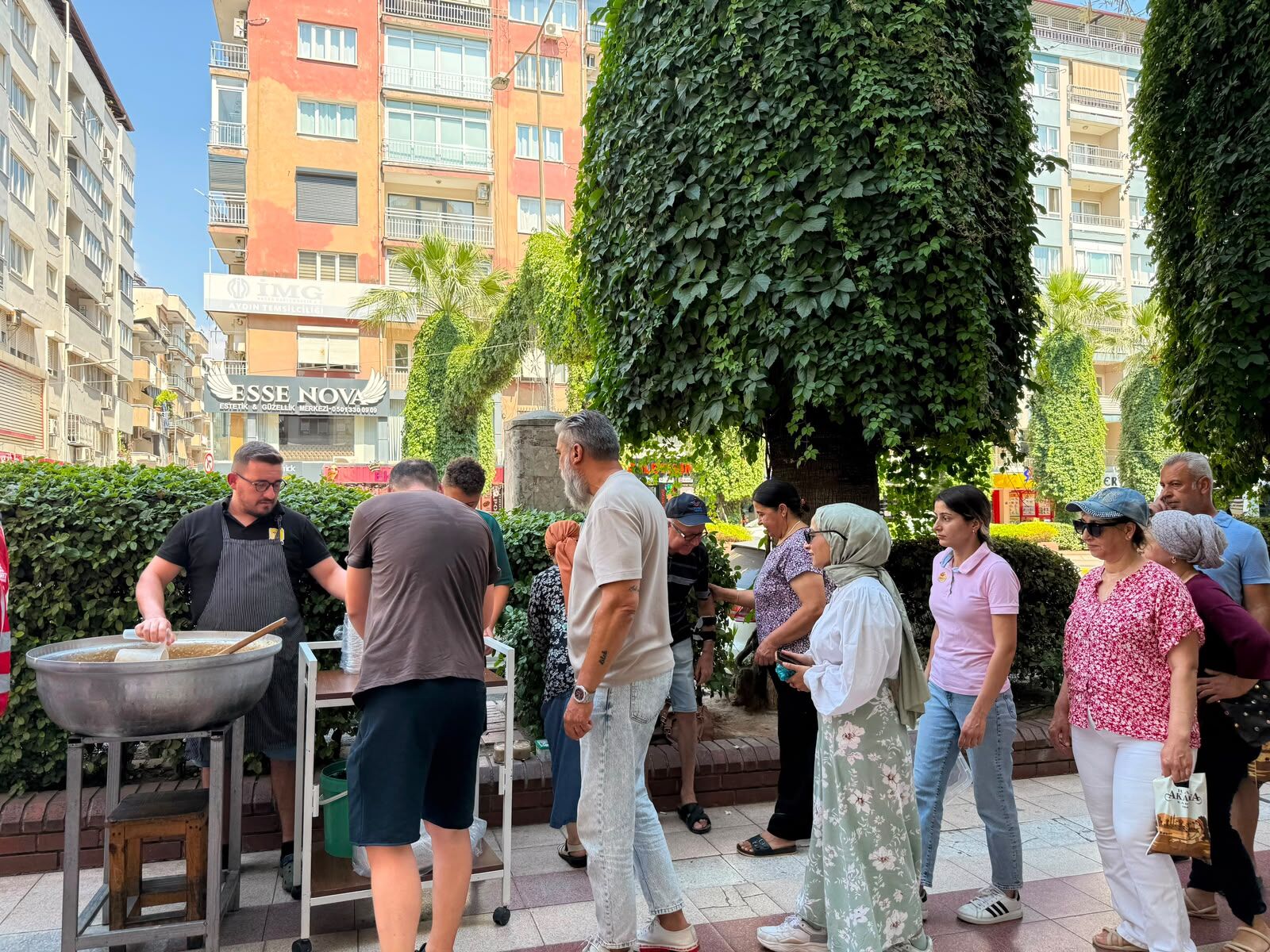 Başkan Özen “Paylaşmanın Gücünü Yaşatıyoruz” (2)