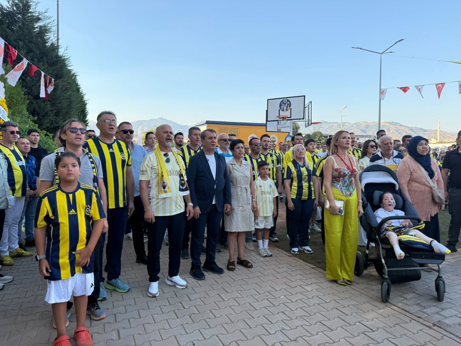 Başkan Yetişkin Fenerbahçeliler Parkı'nın Açılışını Yaptı (1)