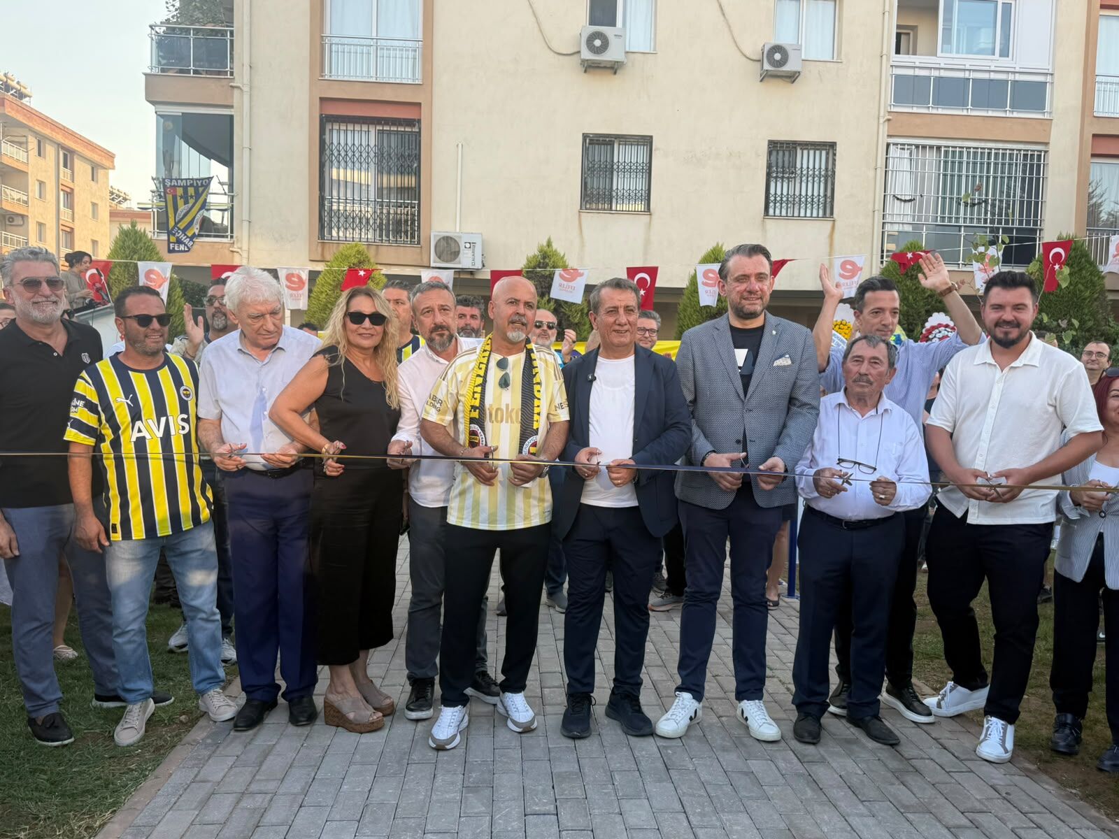 Başkan Yetişkin Fenerbahçeliler Parkı'nın Açılışını Yaptı (3)
