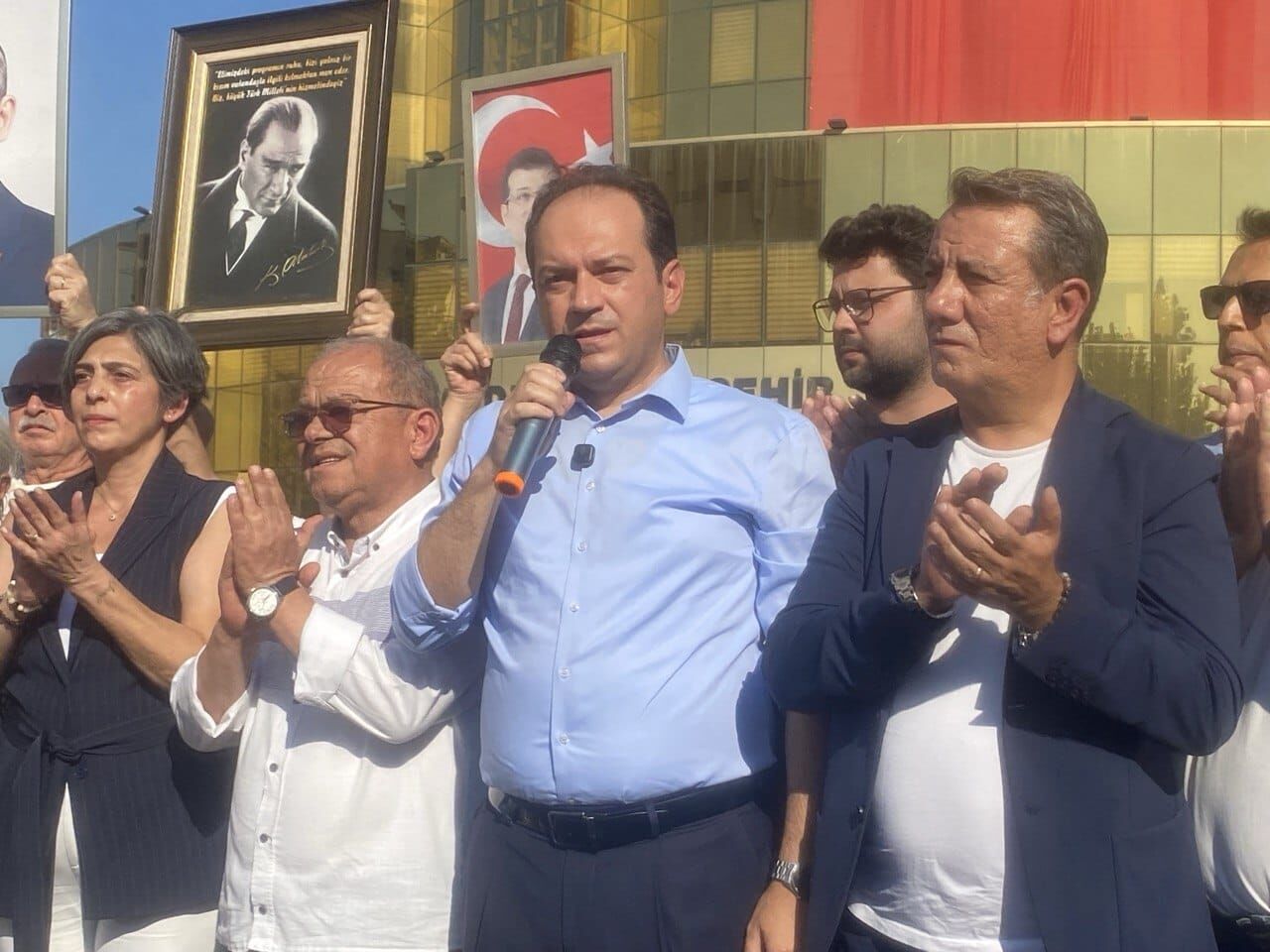 Başkan Yetişkin Ve Beraberindekiler De Yeni Parti’ye Geçti Bir Yanımız Hüzün Dolu Bir Yanımız Bahar Bahçe (4)
