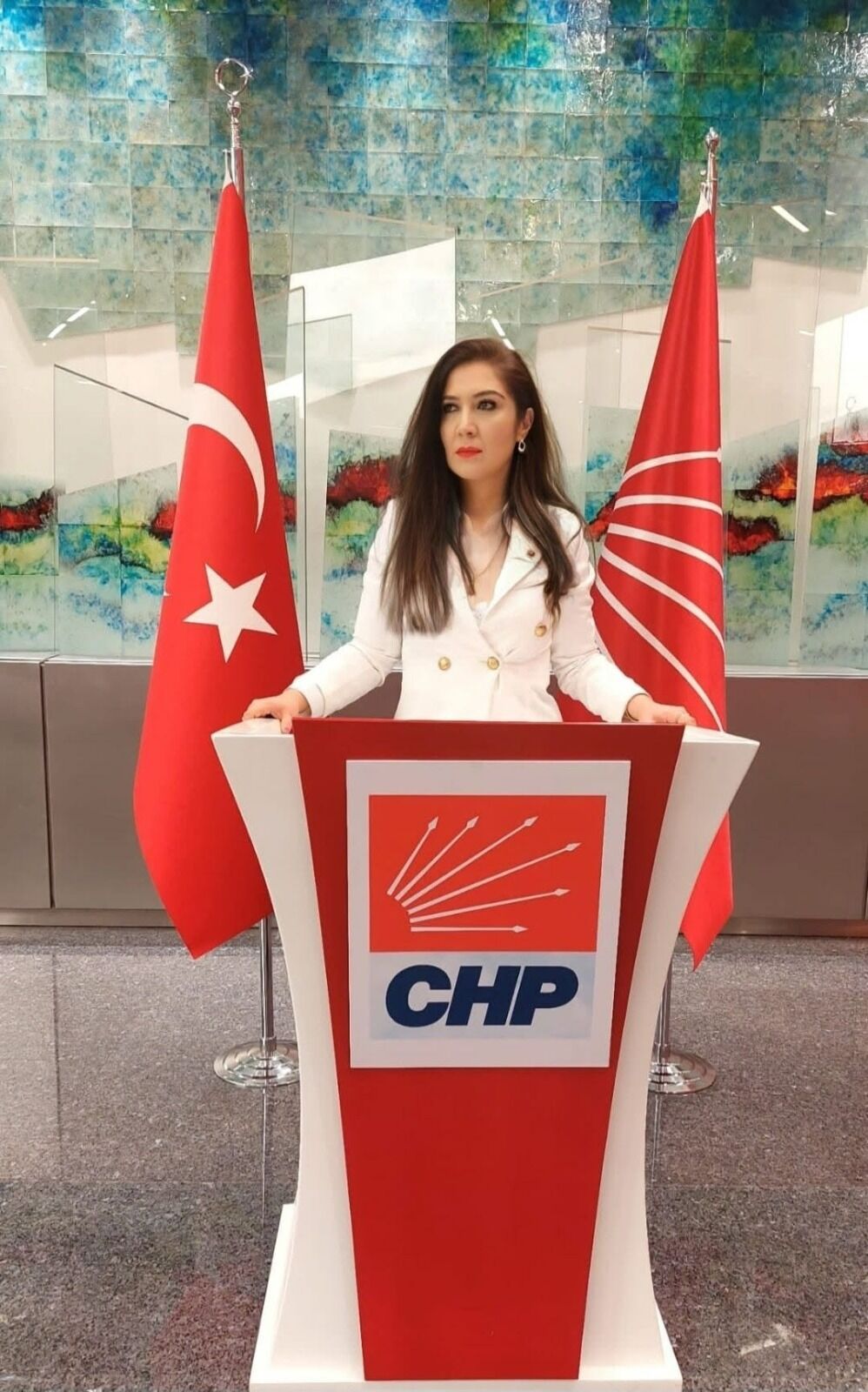 CHP Aydın İl Yöneticisi partide kalacak! Uçarlı İstifa etmeyeceğini söyledi