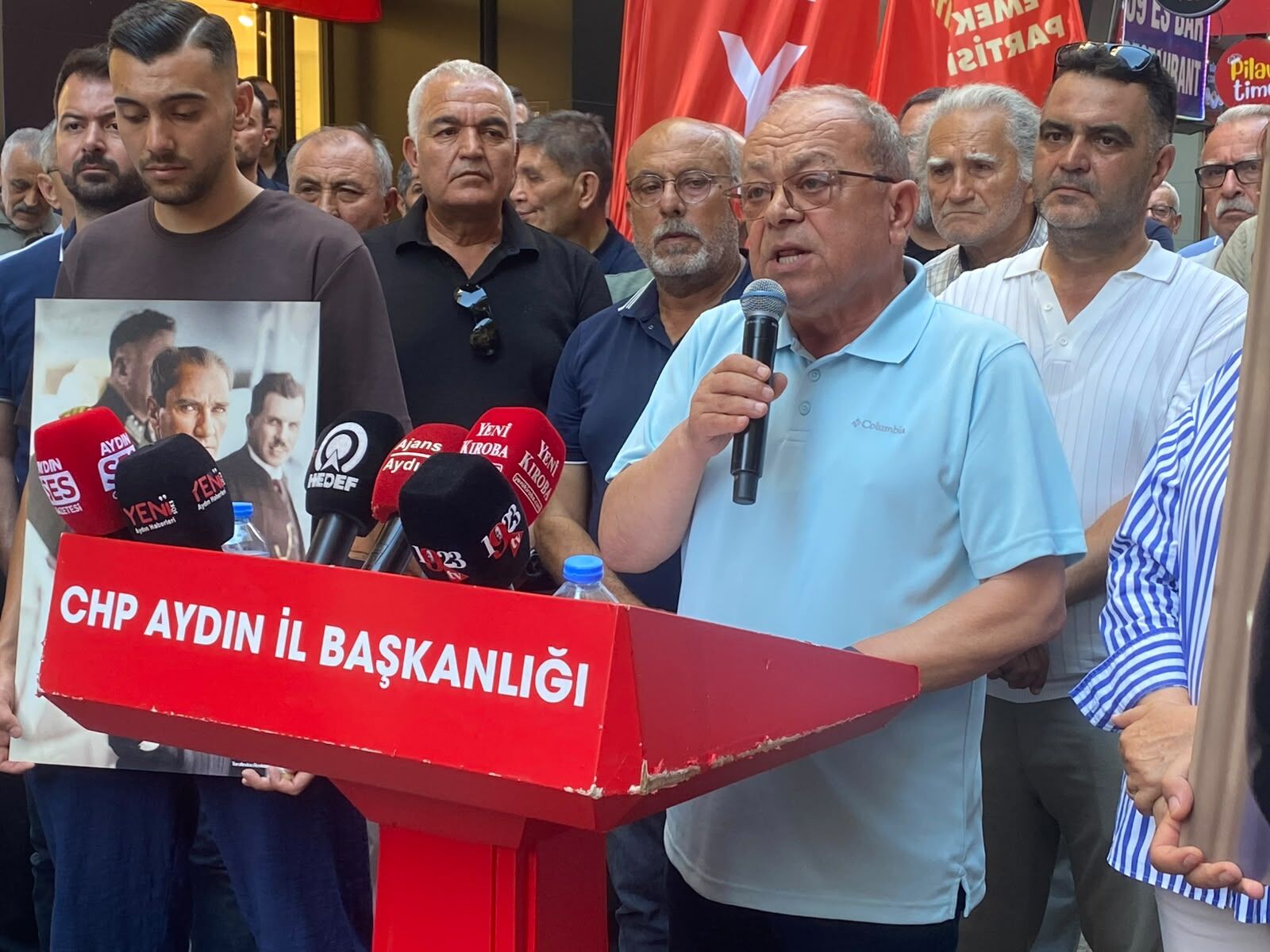 Chp İl Başkanlığı Önünde Toplandılar! “Saatçı Cesaretiniz Varsa Karşımıza Çıkın Süha Efendi” (6)