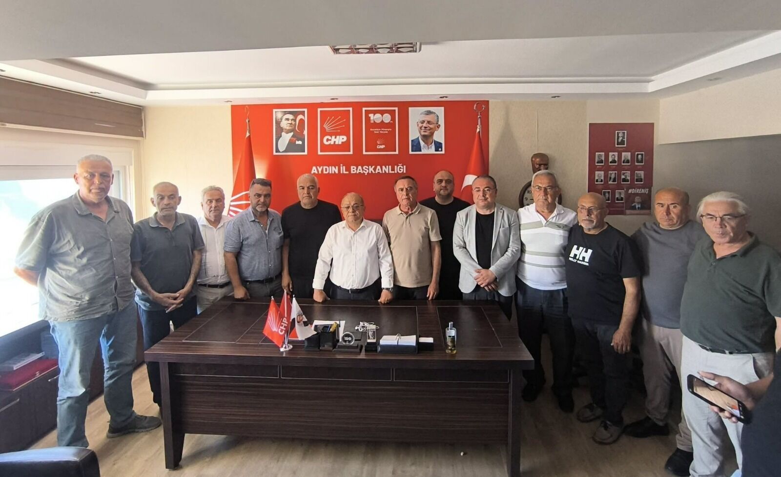Chp’li Karakoz Soluğu Saatçı’nın Yanında Aldı Yanı Başında Durarak Desteğini Vurguladı (3)