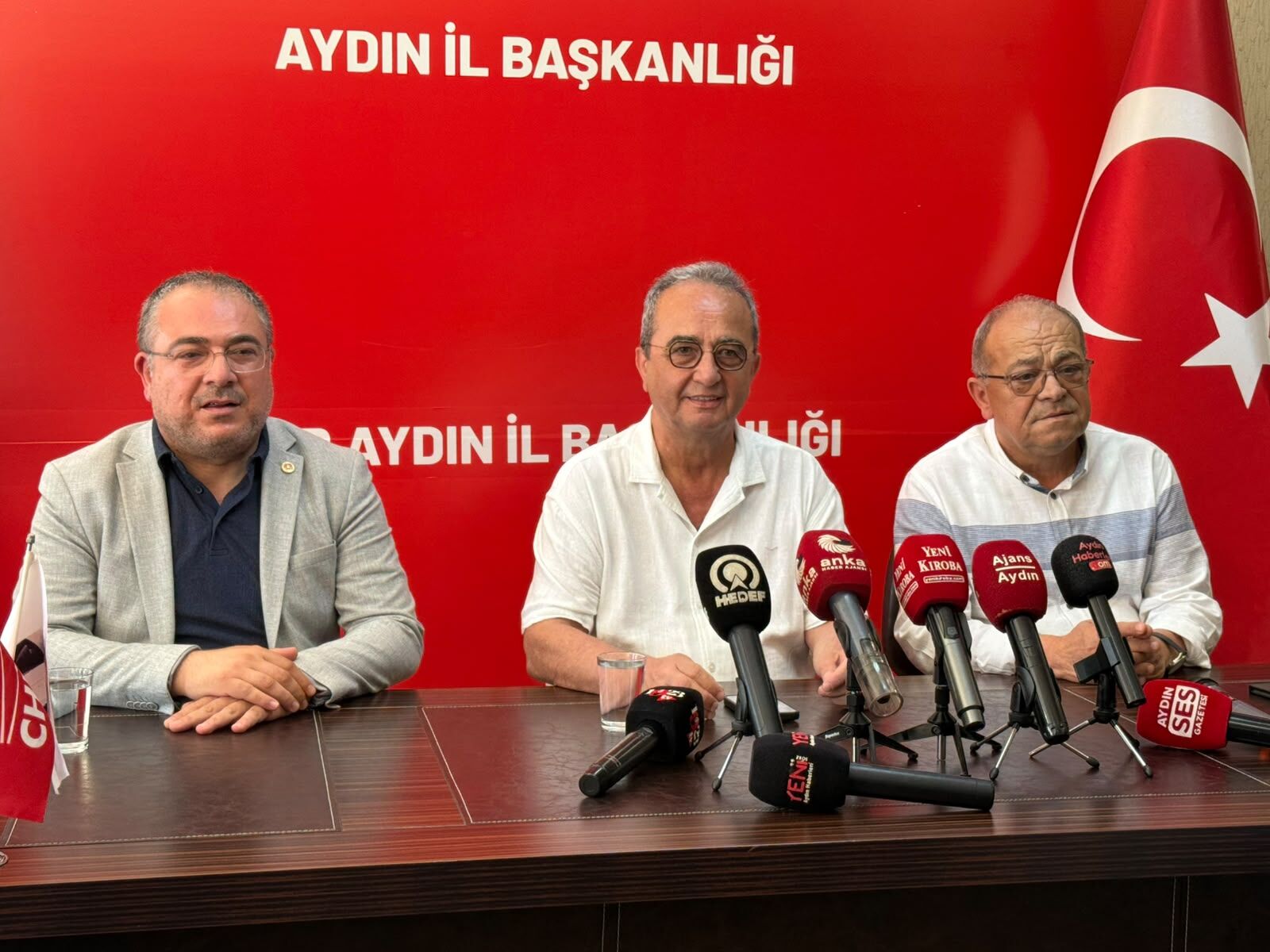 Chp’li Karakoz Ve Saatçı'dan Sert Tepki Gerekirse Çadır Kurar, Mücadelemizi Orada Da Sürdürürüz (1)