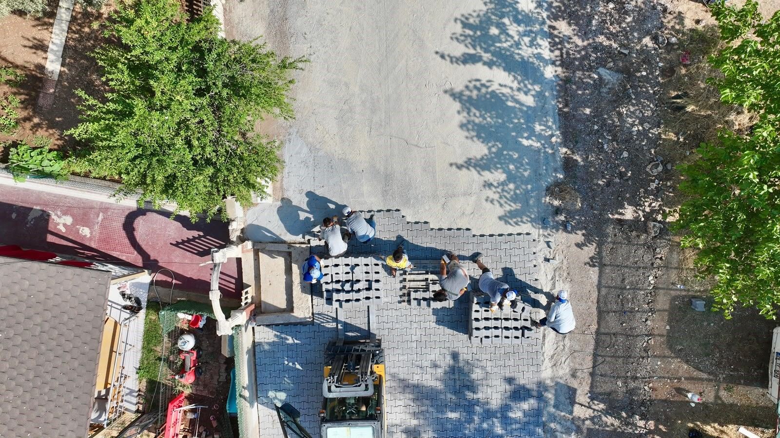 Didim Belediyesi Efeler Mahallesi'ni Modern Bir Görünüme Kavuşturuyor (3)