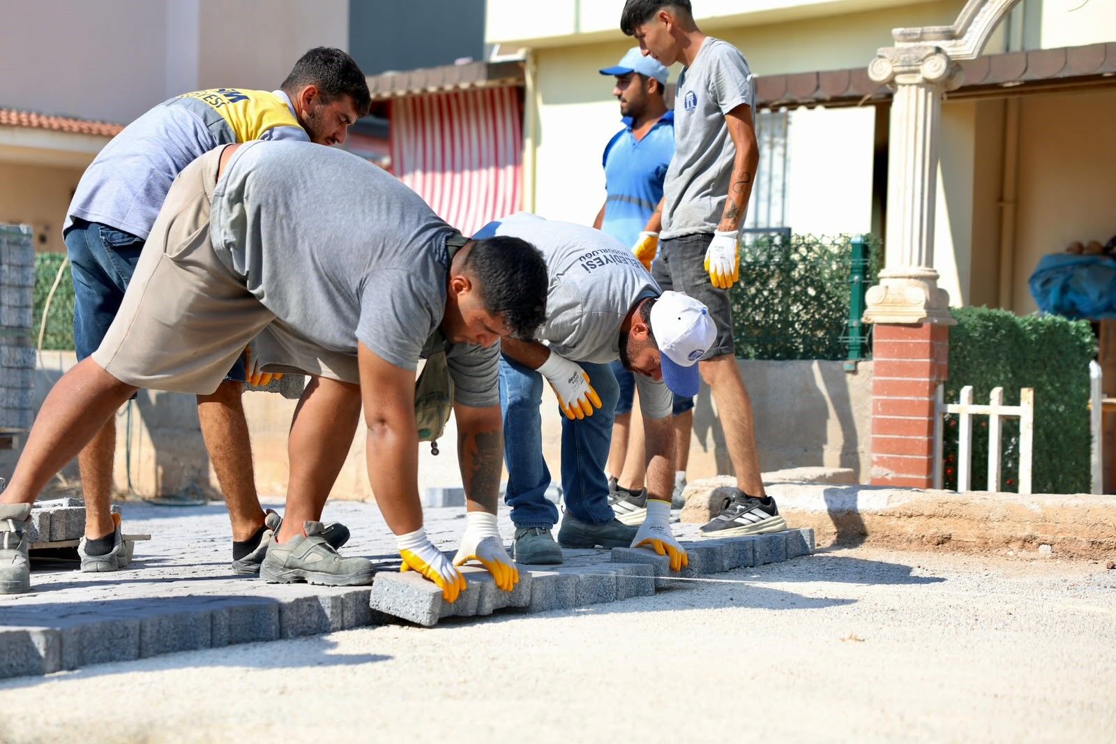 Didim Belediyesi Efeler Mahallesi'ni Modern Bir Görünüme Kavuşturuyor (5)