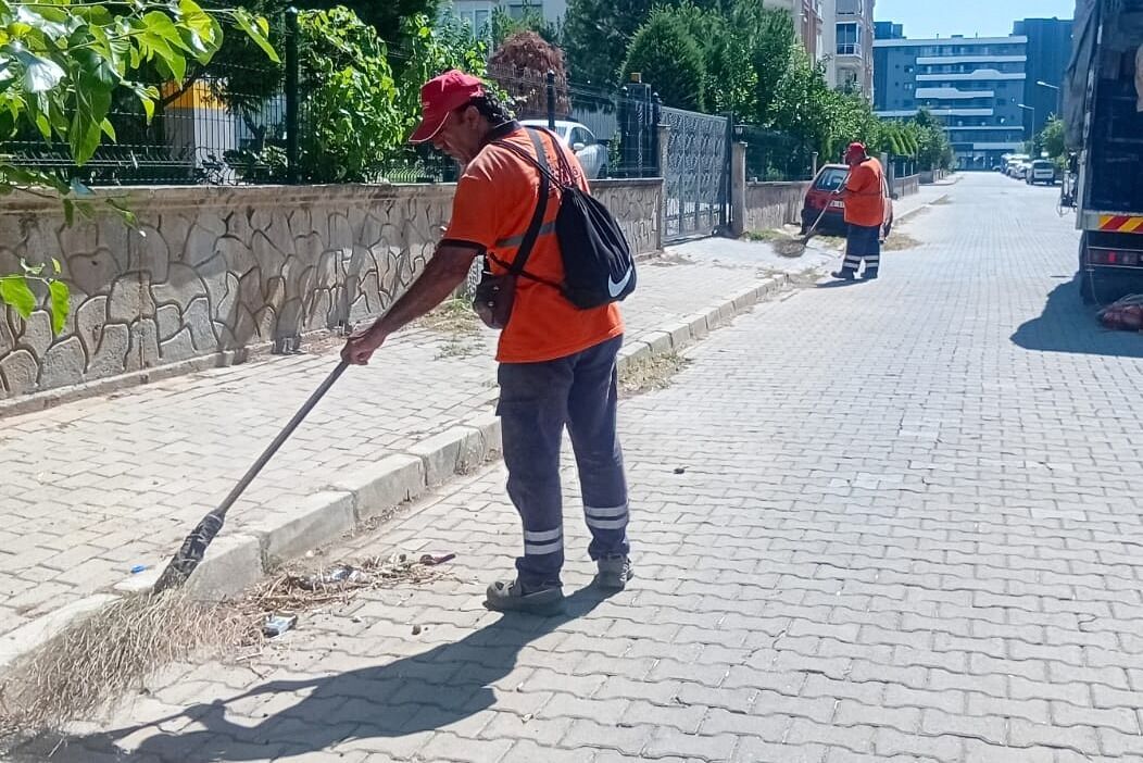 Efelerde Temizlik Seferberligi Mahalleler Kose Bucak Temizle 678029 36Ba2B