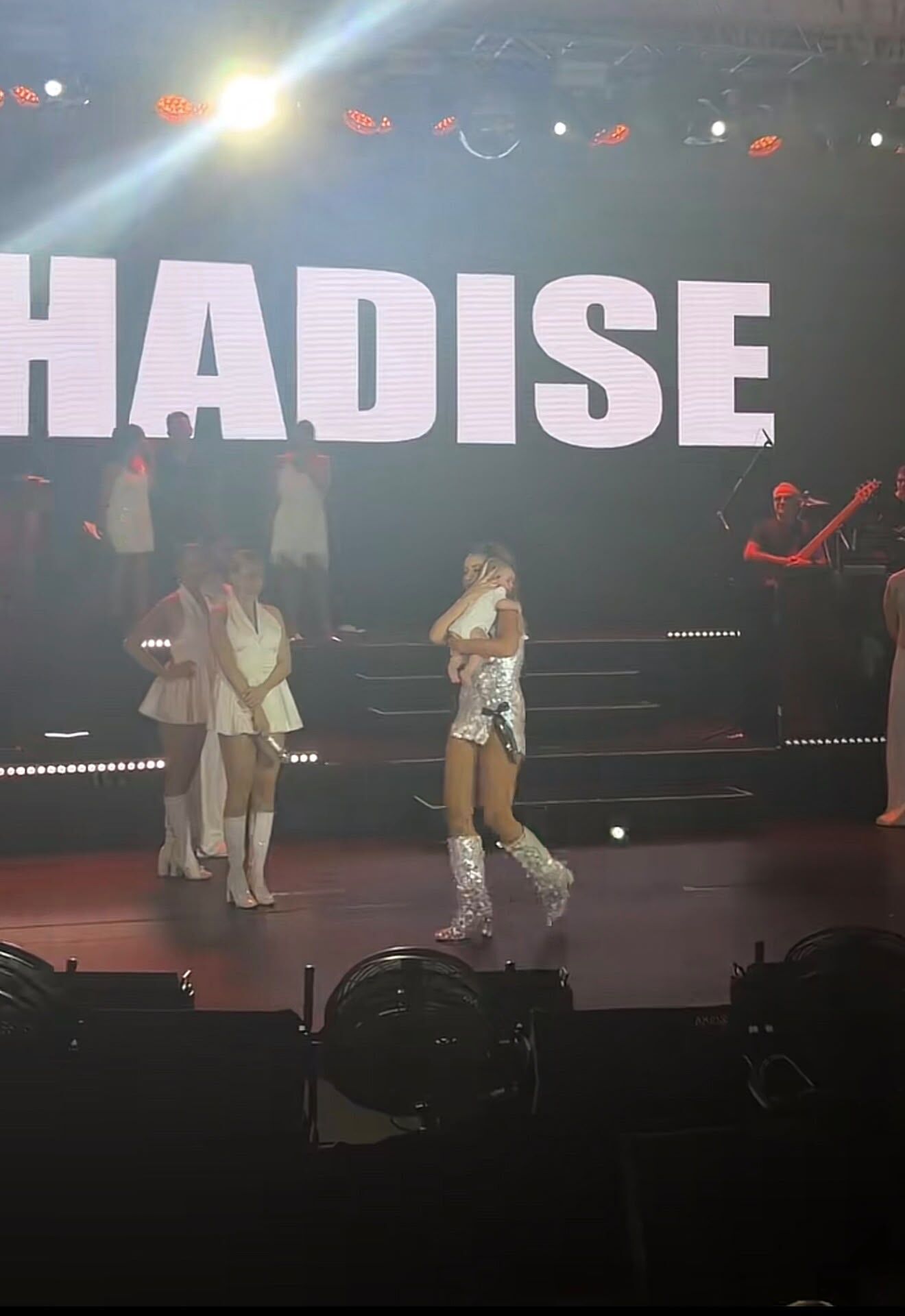 Hadi̇se Konser (3)