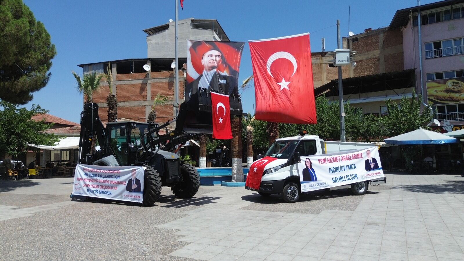 İncirliova Belediyesi’nin Araç Filosuna Yeni Takviye Kepçe Ve Çöp Taksi Hizmete Girdi (1)