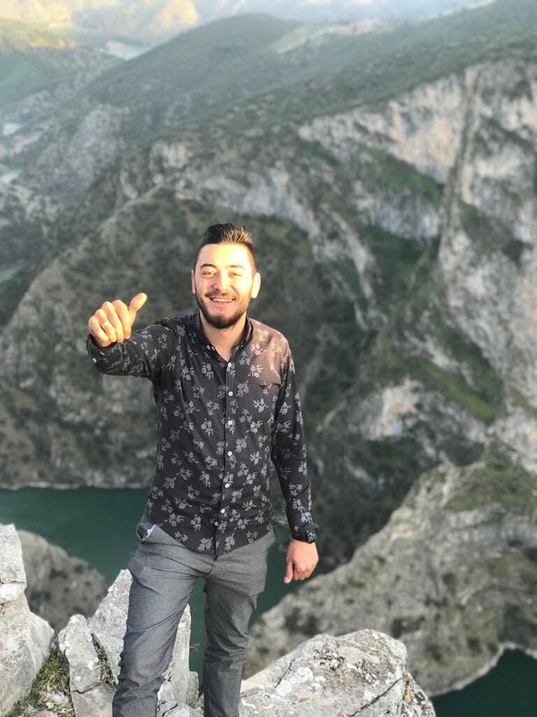 İzmir’den Karacasu’ya Acı Haber İki Çocuk Babası Güngör Hastalığına Yenik Düştü (1)