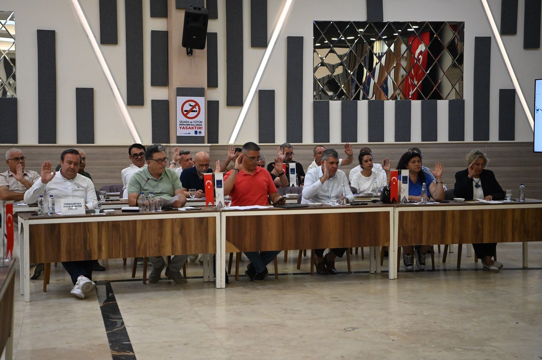 Kuşadası Belediyesi meclisinde çevreci karar