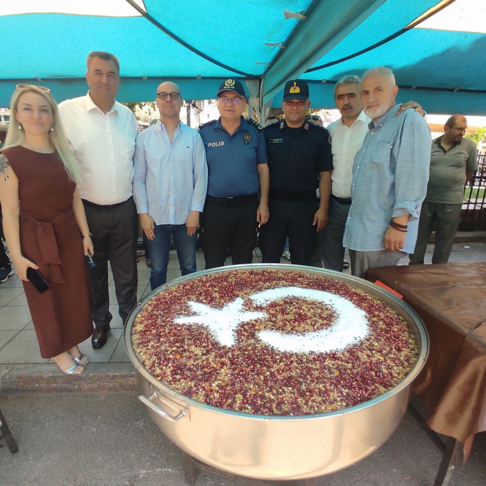 Nazilli’de 30 Bin Kişilik Aşure Hayrı Kaymakam Kan Muharrem Ayının Manevi Ruhuna Dikkat Çekti (1)