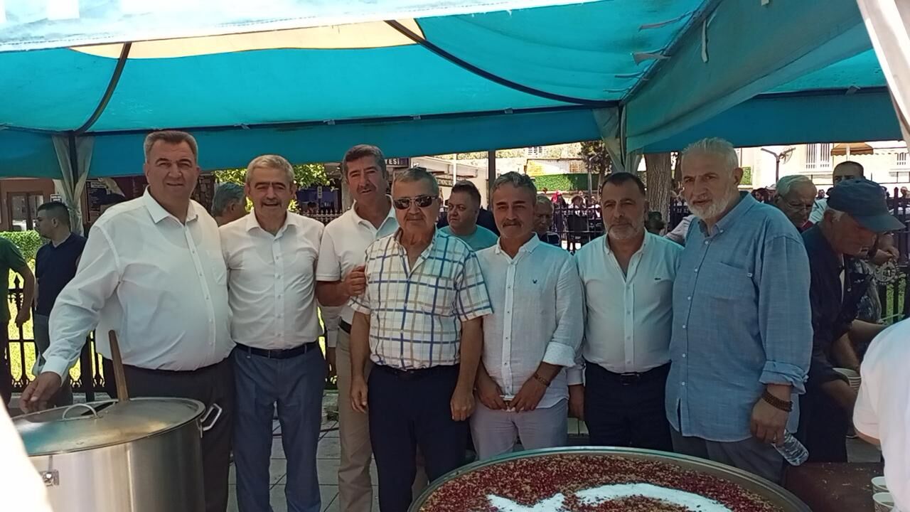 Nazilli’de 30 Bin Kişilik Aşure Hayrı Kaymakam Kan Muharrem Ayının Manevi Ruhuna Dikkat Çekti (5)