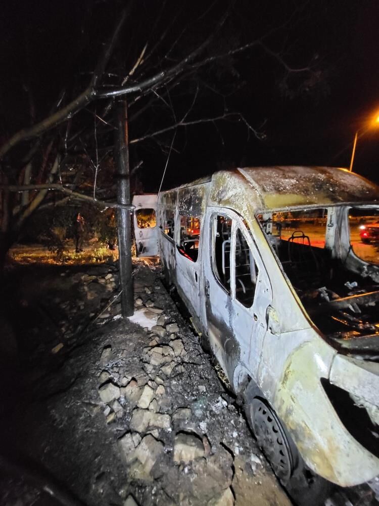 Nazilli’de Minibüs Alevlere Teslim Oldu! (4)