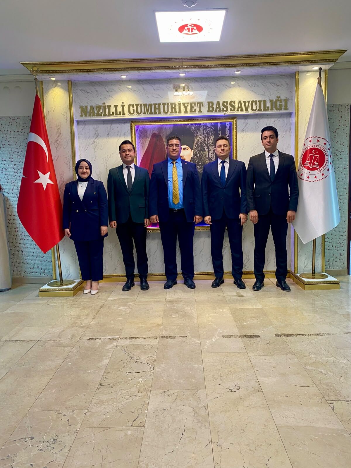 Nazilli'de Öner Göreve Başladı Adliye Personeli Tarafından Karşılandı (3)