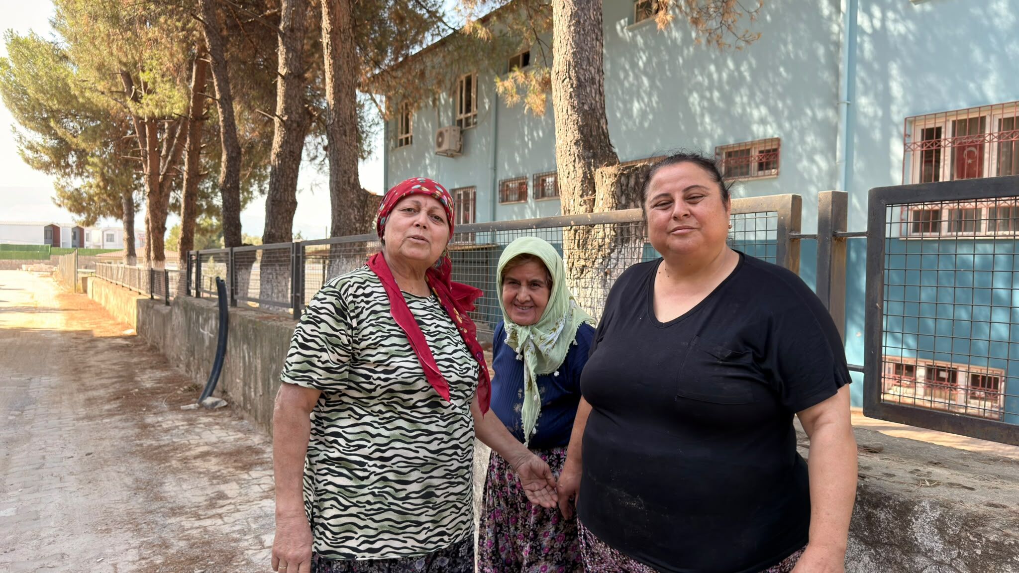 Nazilli’deki 45 Yıllık Ağaçlara Kesim Kararı Çıktı! Mahalleli Ayaklanınca Çalışmalar Durduruldu (2)