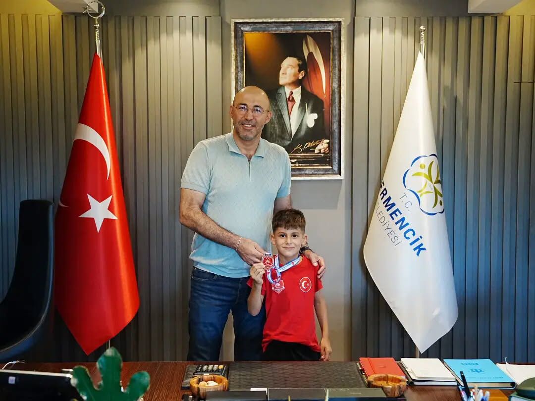 Şampiyon Kardeşlerden Başkan Zencirci'ye Ziyaret Germencik’in Gururu Oldular (3)