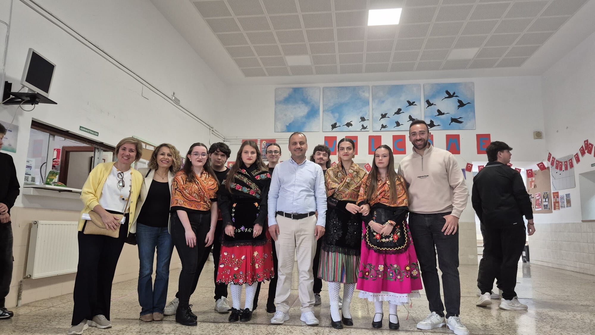 Söke'de duygusal veda! Öğrencisiydi müdür oldu: En başarılı 4 okuldan biri yaptı
