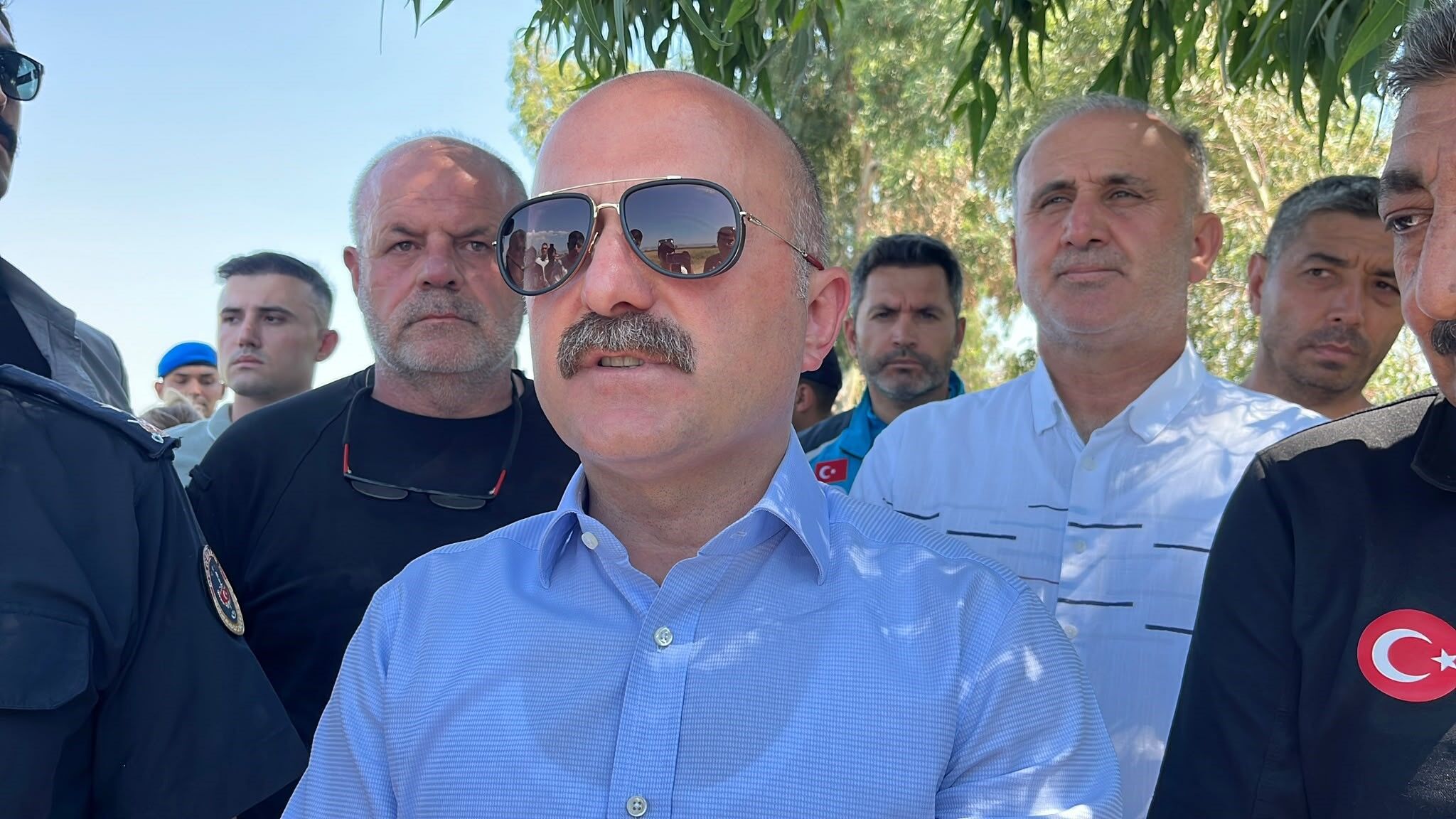 Vali Varol acılı bekleyişe ortak oldu: “En kısa sürede ulaşmayı umut ediyoruz”