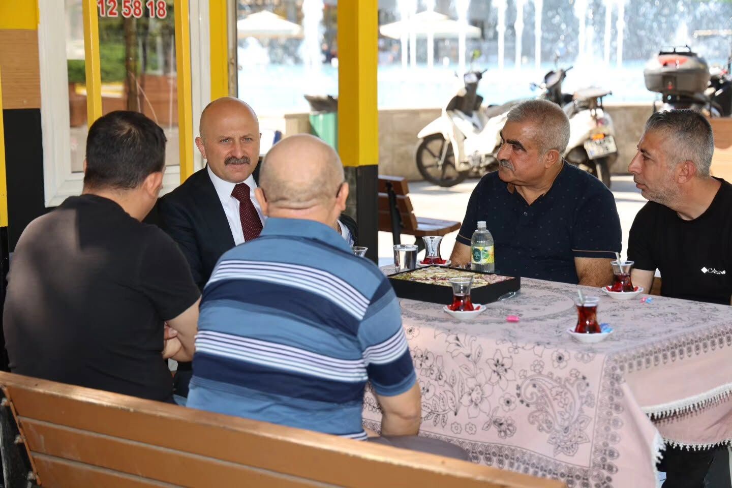 Vali Varol taksici esnafının talep ve önerilerini dinledi